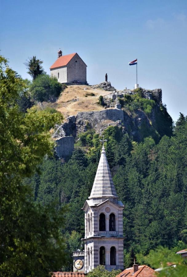 Luxury Apartment Knezovic Sinj Zewnętrze zdjęcie